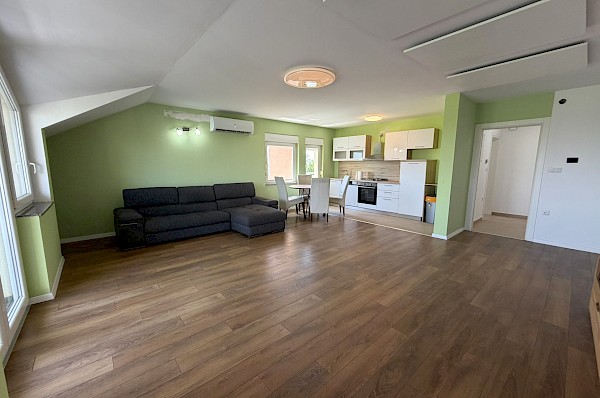 ODRA – 4-SOBAN STAN 126,32 m² + 2 PARKIRNA MJESTA